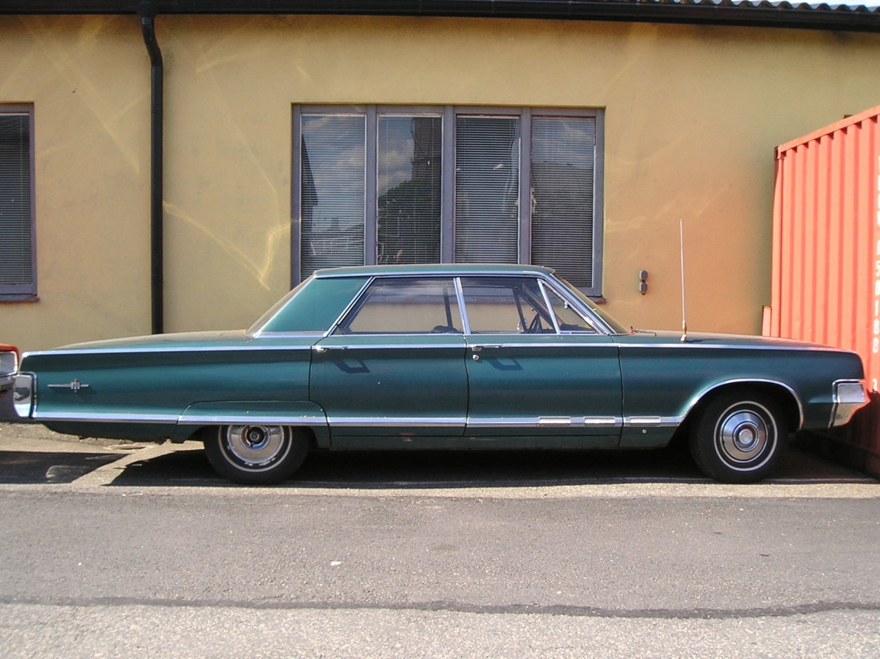 Chrysler Windsor De Luxe Newport 2dr HT