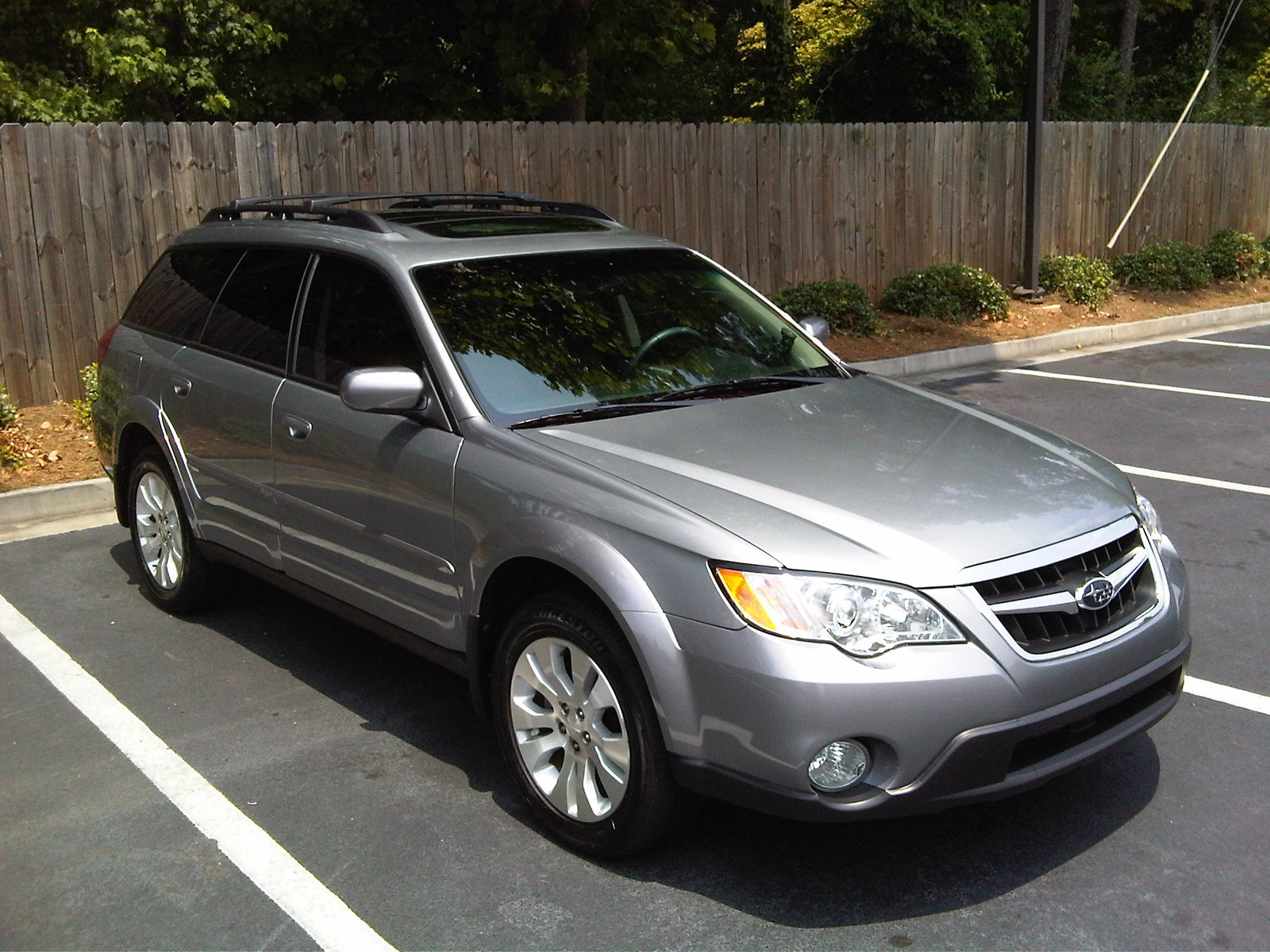 Subaru Legacy Outback 25i