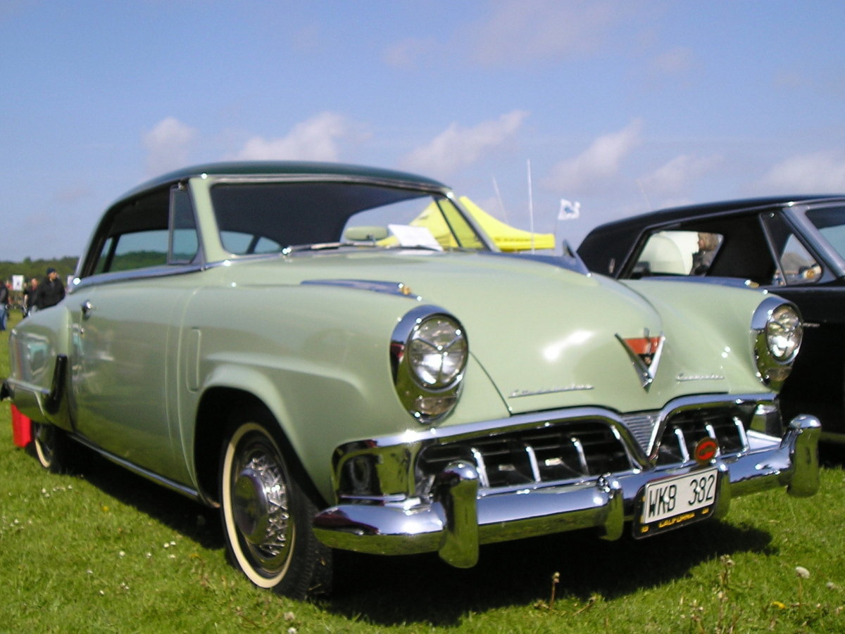 Studebaker 2 Dr HT