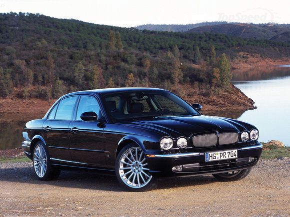 Jaguar XJR 40