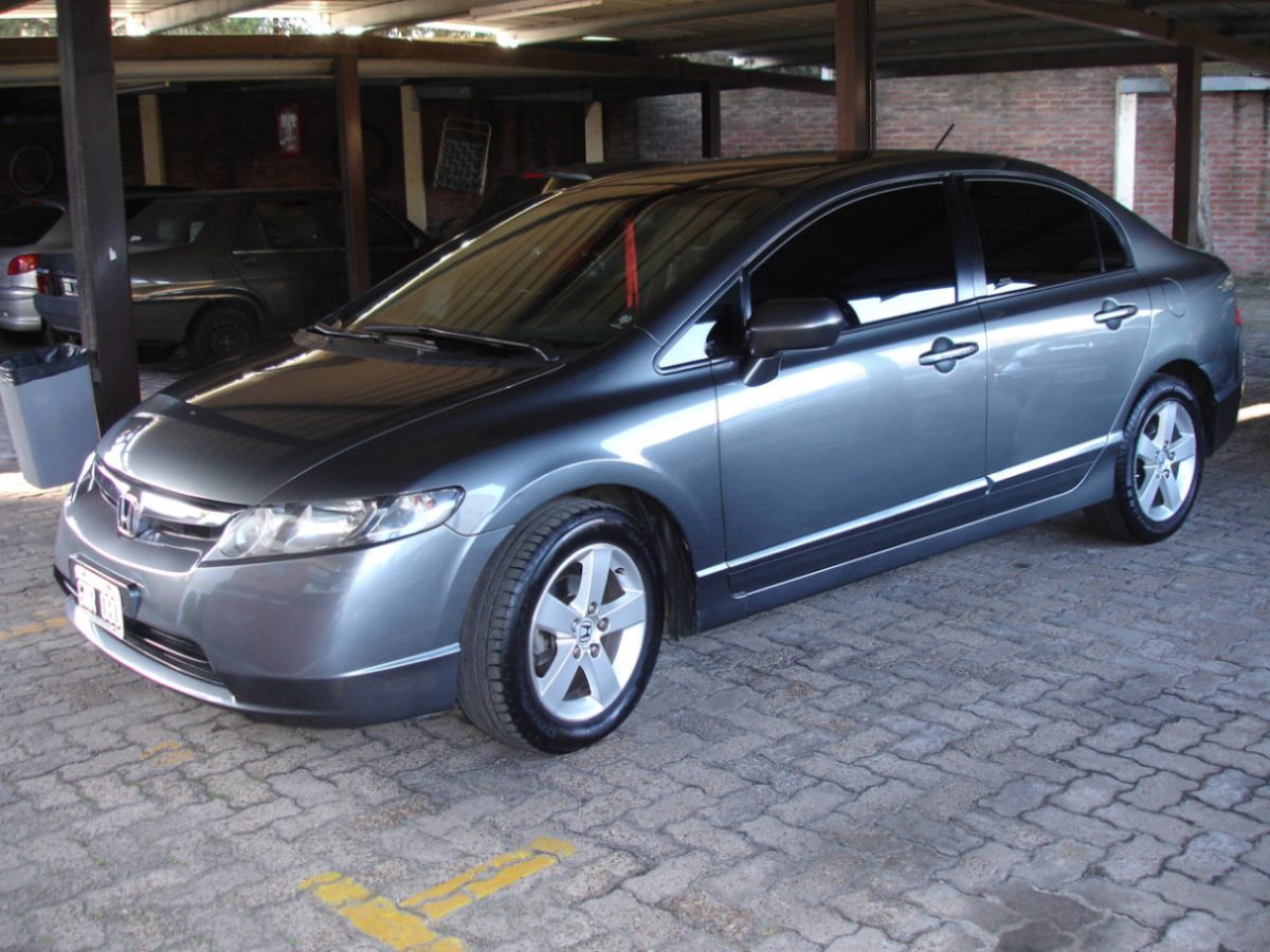 Honda Civic LXS 18 i-VTEC