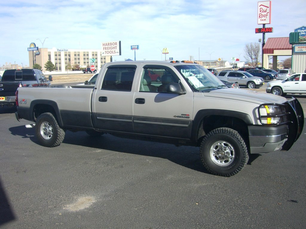 Chevrolet C-2500HD