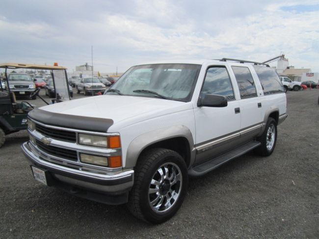 Chevrolet 1500 Suburban LT