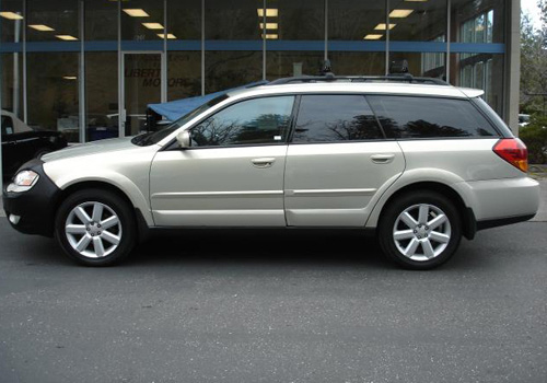 Subaru Outback 25i AWD