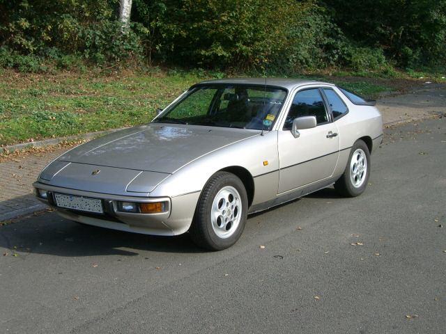 Porsche 924 S