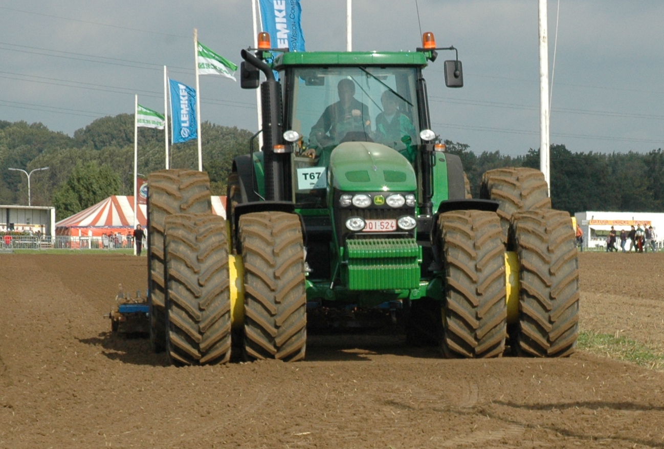 John Deere 7720