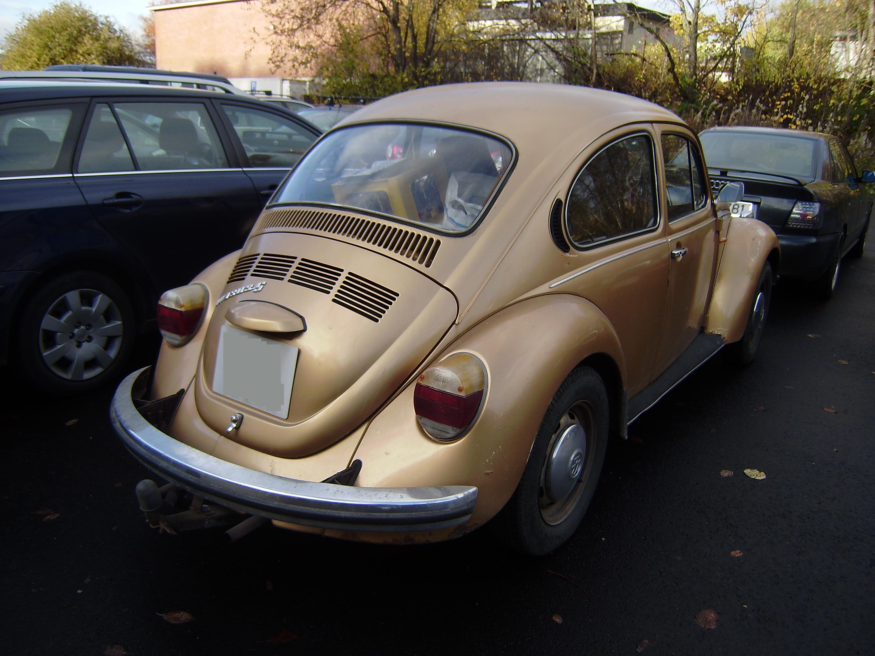 Pontiac Chieftain 8 4-dr Sed Pontiac Chieftain 8 4-dr Sed