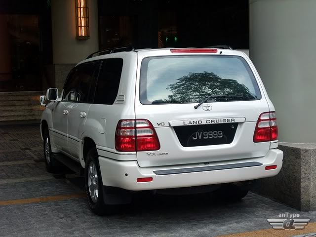 Toyota Land Cruiser VX Limited