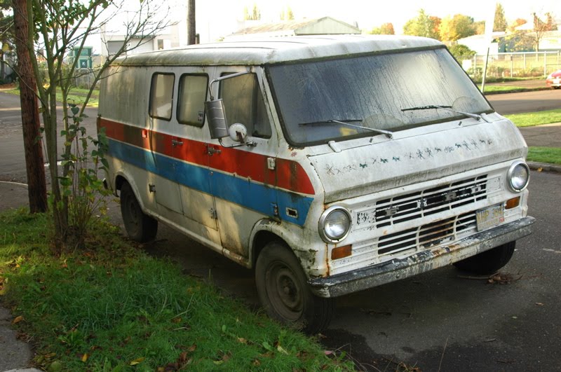 Ford Econoline Super Van