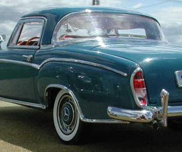 Mercedes-Benz 220SE coupe