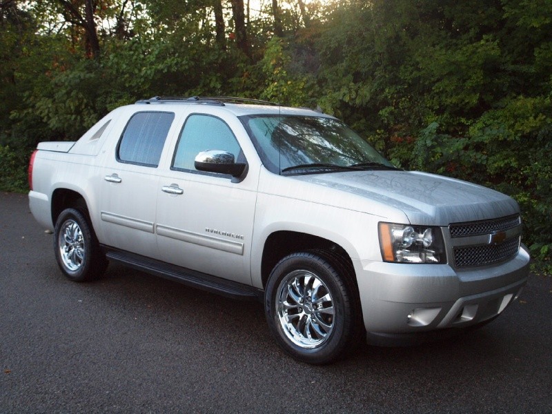 Chevrolet Avalanche LT 4WD