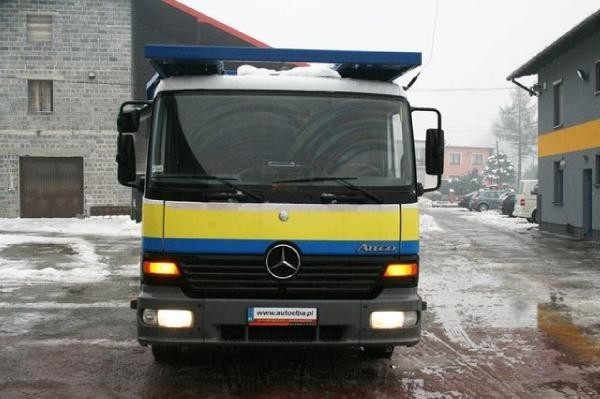 Mercedes-Benz Atego 823