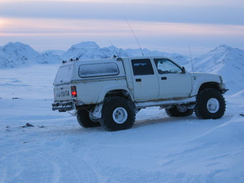 Toyota Hilux Crew Cab