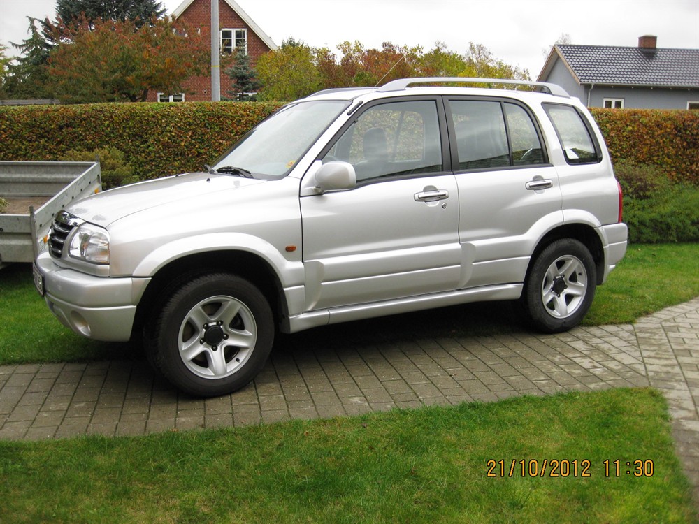 Suzuki Grand Vitara 25 V6