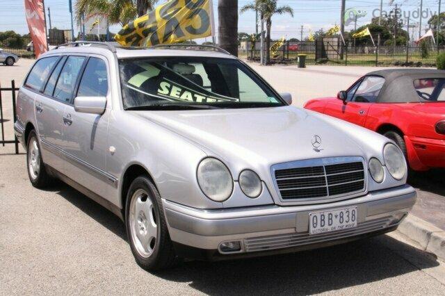 Mercedes-Benz E 230 Classic Wagon