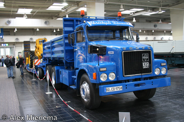 Volvo N1225