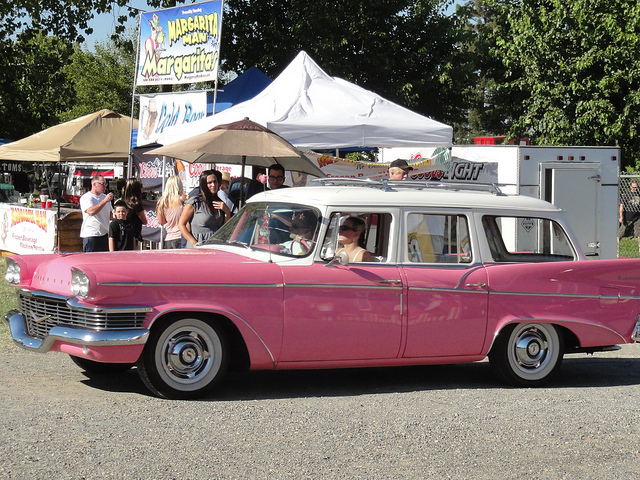 Studebaker Commander Provincial wagon