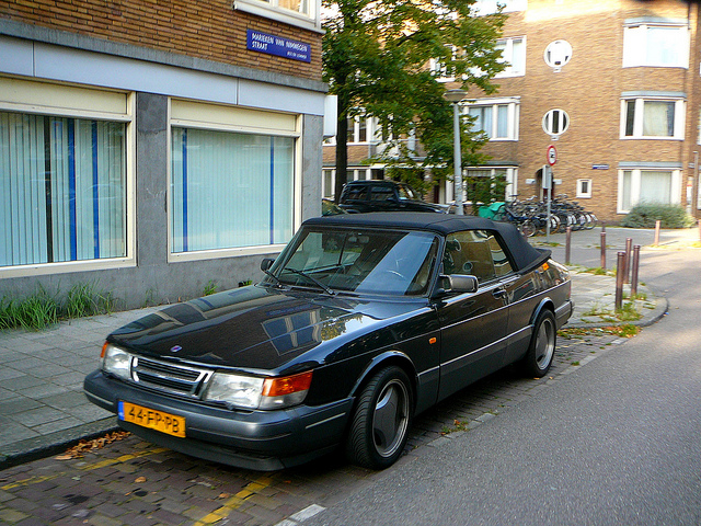 SAAB 900 T16 cabrio