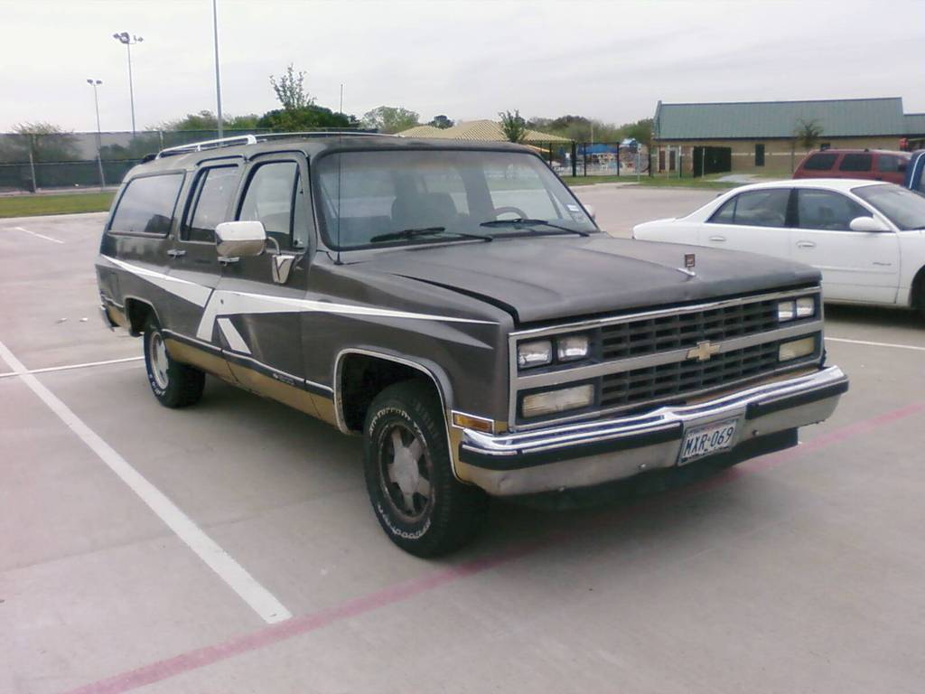 Chevrolet 1500 Suburban Silverado