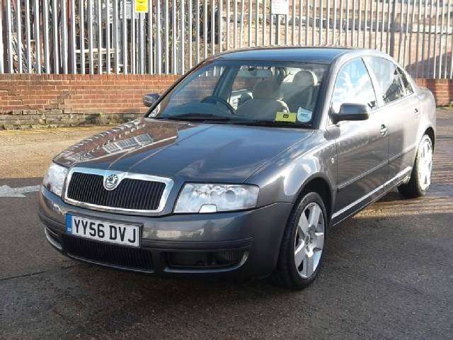 Skoda Superb 25L V6 TDI