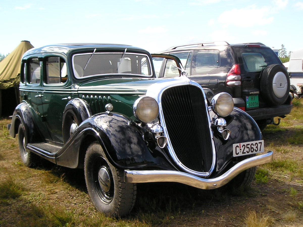 Terraplane De Luxe sedan