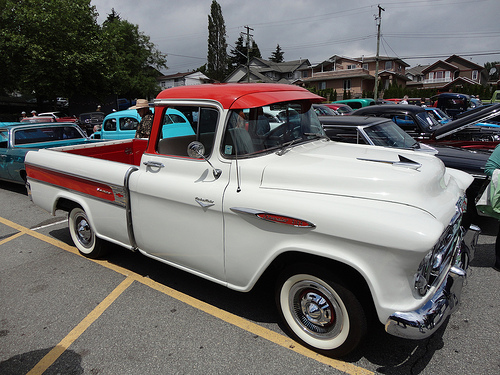 Chevrolet 3124 Cameo