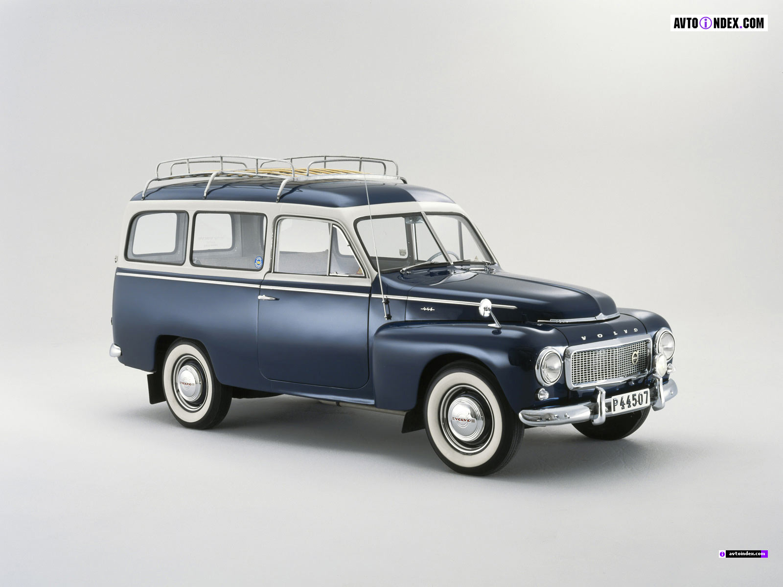 Volvo PV445