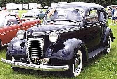 Chrysler 4-Door Sedan