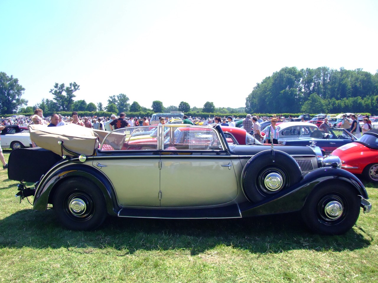 Horch 830BL