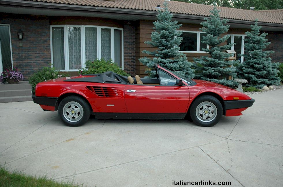 Ferrari Mondial 32 Cabriolet