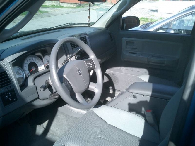 Dodge Dakota 37 SLT Quad Cab