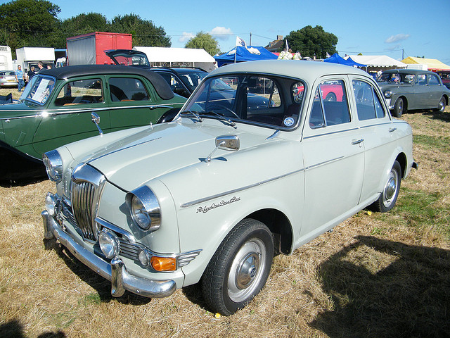 Riley One point Five saloon