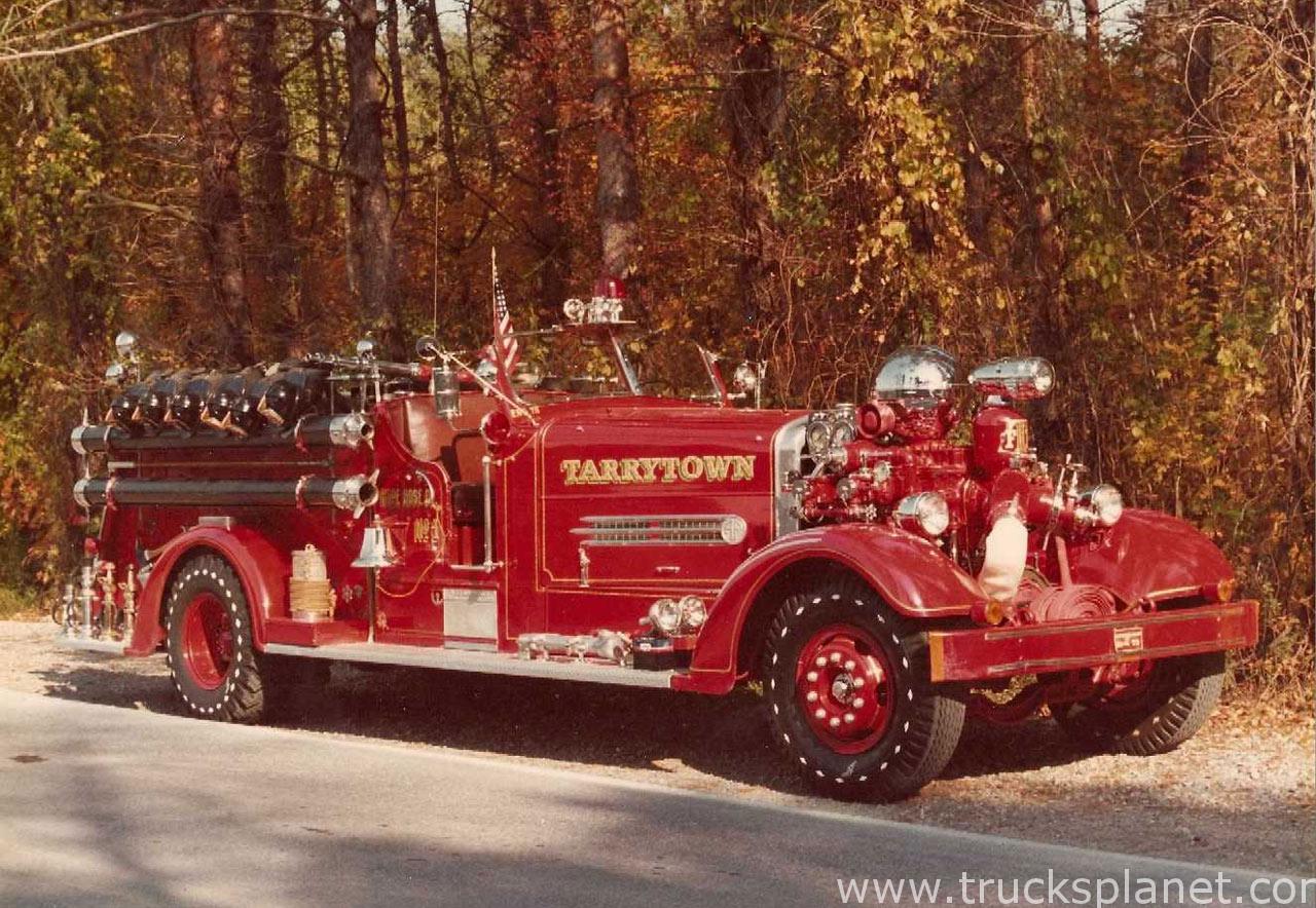 Ahrens Fox BT Pumper