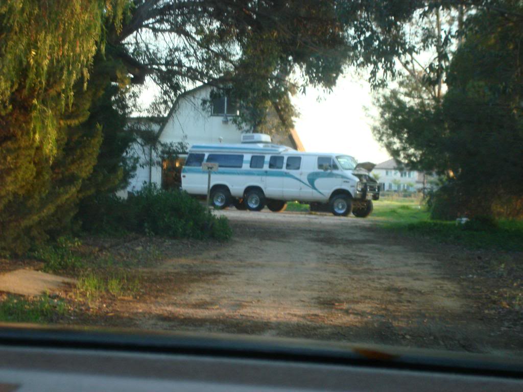 Dodge B300 Extended van