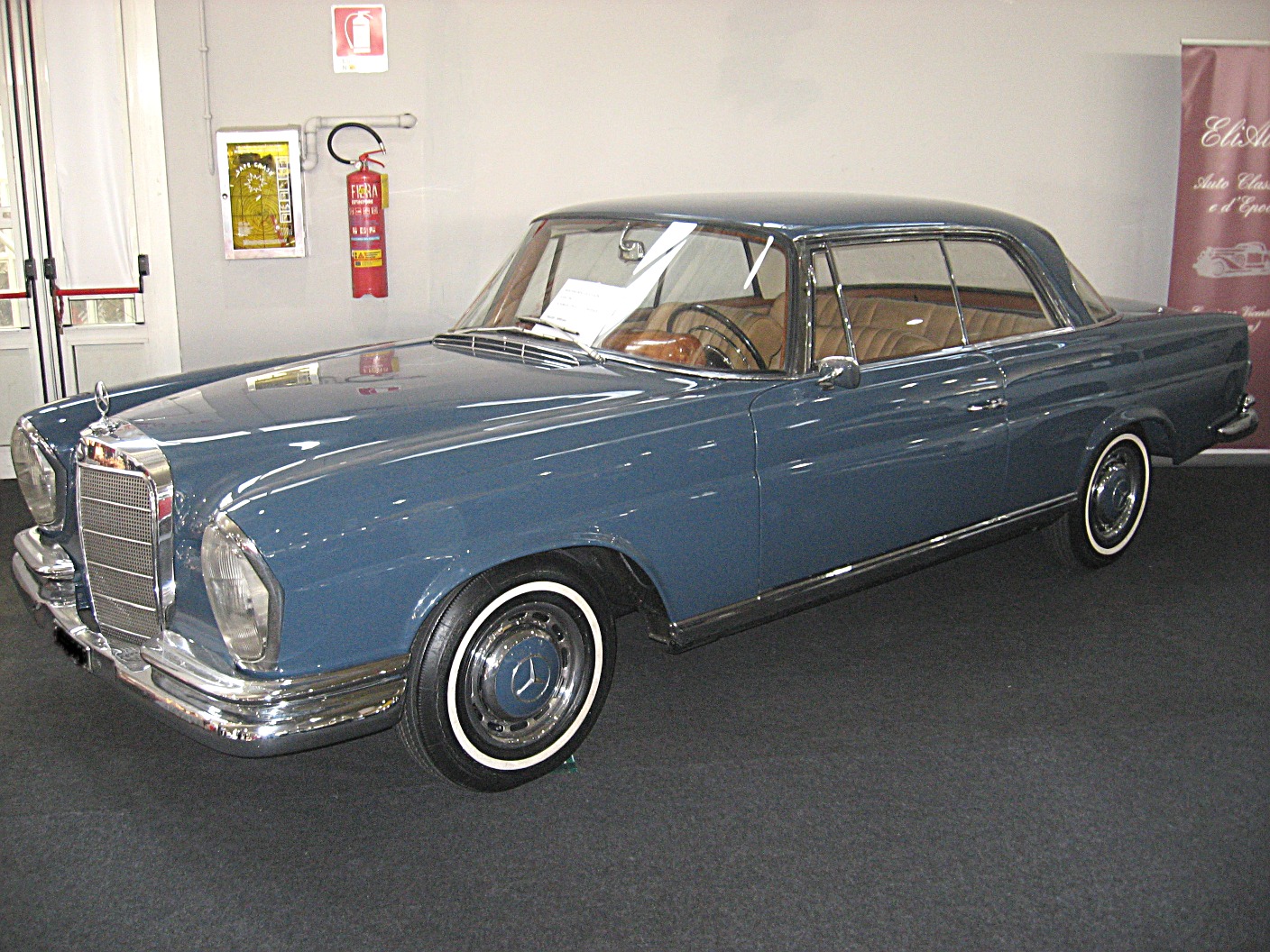 Mercedes-Benz 220 SE Coupe Mercedes-Benz 220 SE Coupe