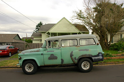 Dodge D-100 Power Wagon