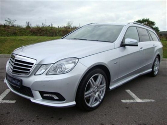 Mercedes-Benz E 250 CGi BlueEfficency