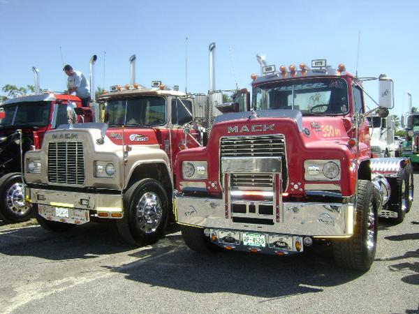 Mack R600