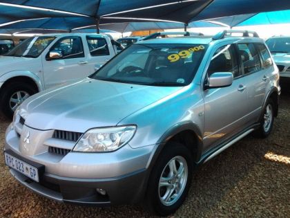 Mitsubishi Outlander GLS 4WD