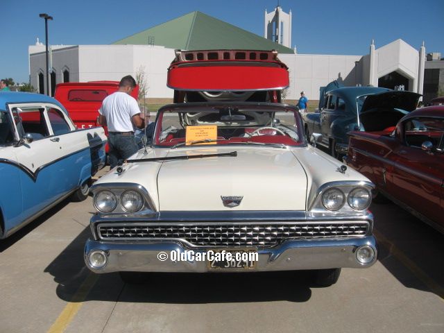 Ford Fairlane Fordor Sedan