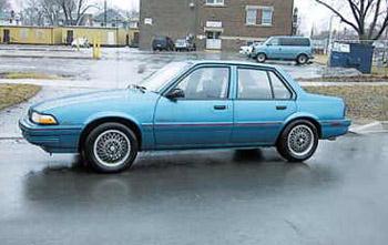 Pontiac Sunbird LE