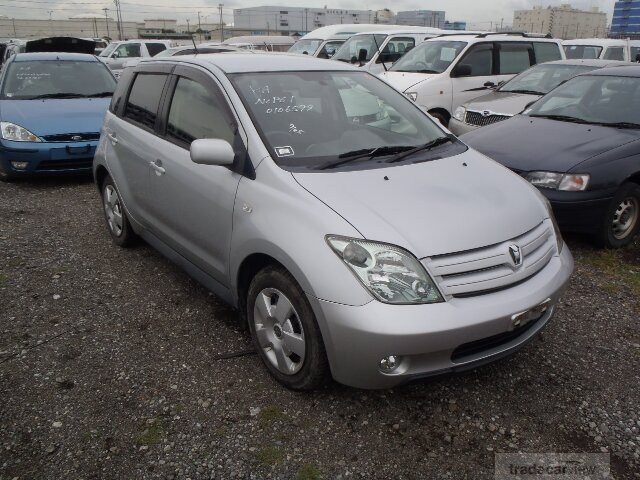 Toyota Ist 15s