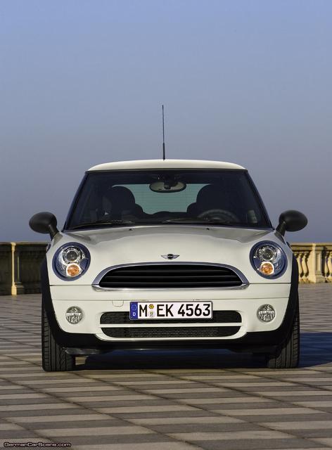 Mini Cooper One 16