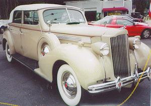 Packard 1601 Sedan