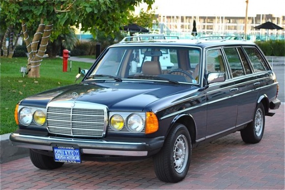 Mercedes-Benz 250 TD hearse