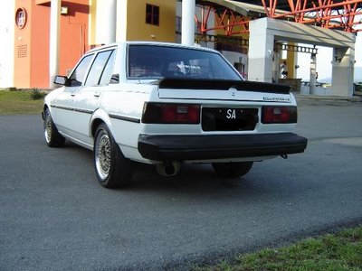 Toyota Corolla GL Sedan