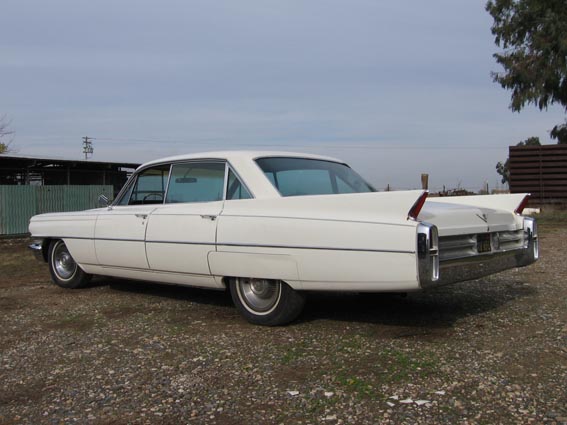 Cadillac Park Avenue sedan