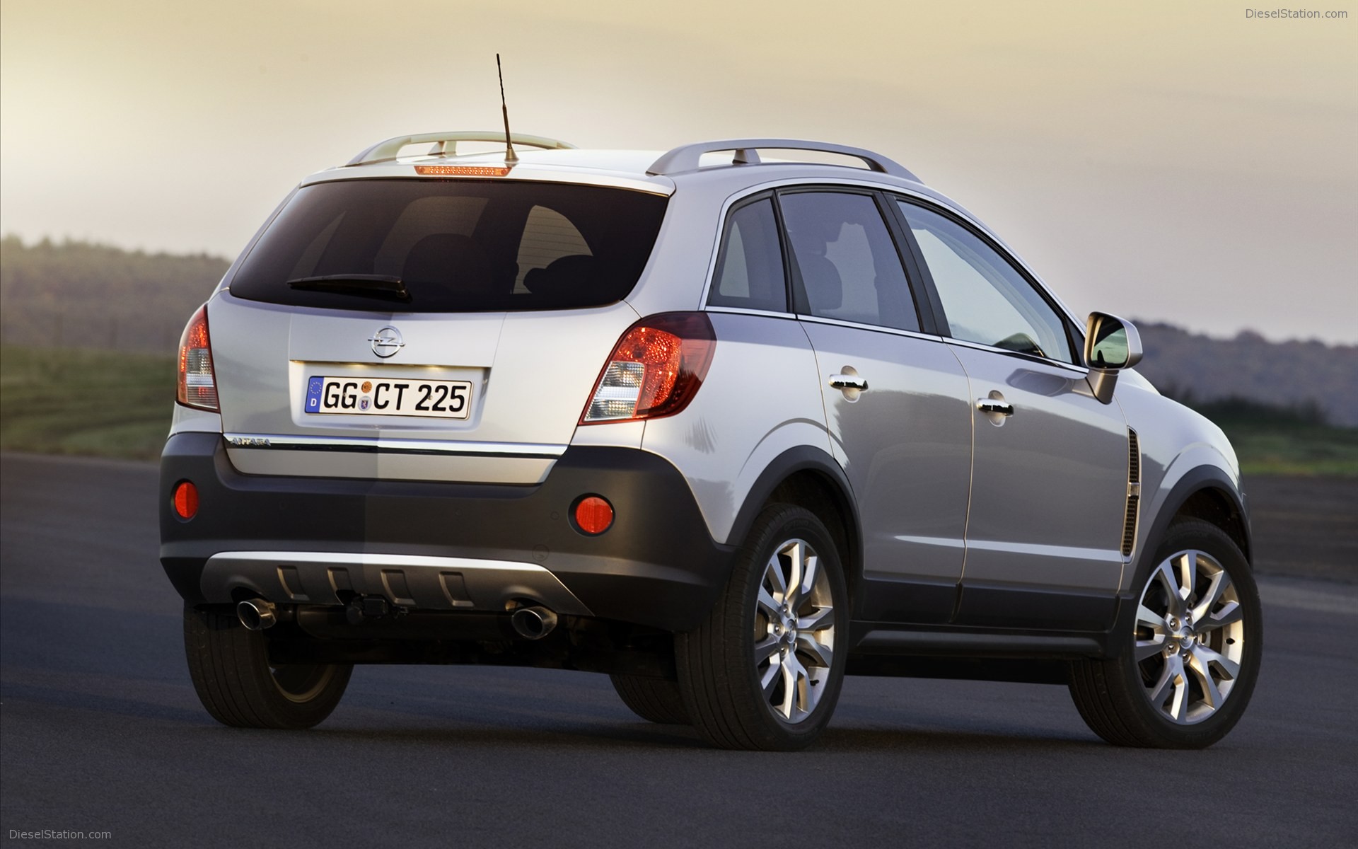 Opel Antara 24L