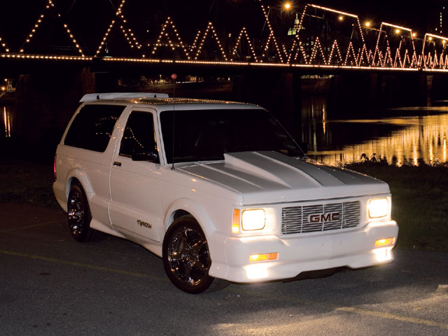 GMC Typhoon