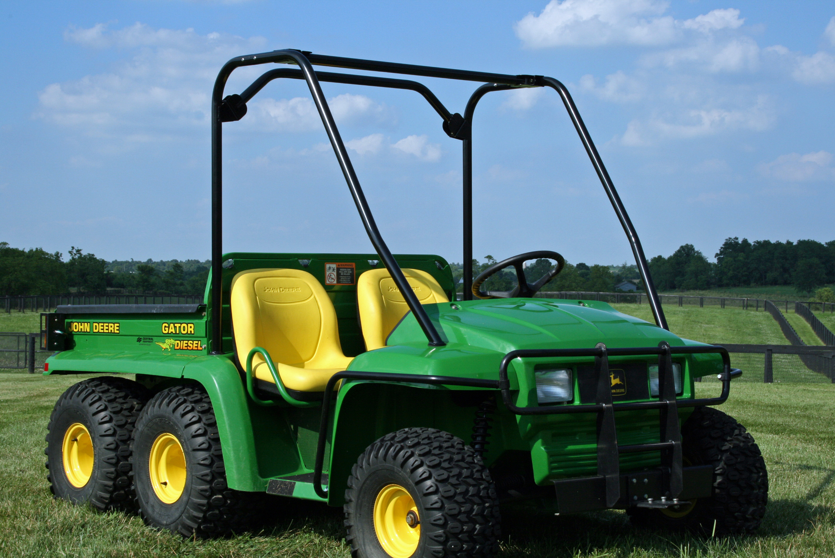 John Deere Gator 6x4